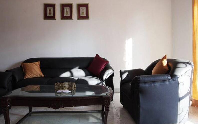 StayWithUs MGRoad, Bangalore 4